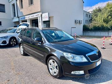 Skoda Octavia 1.6 TDI CR F.AP. DSG Wagon Elegance