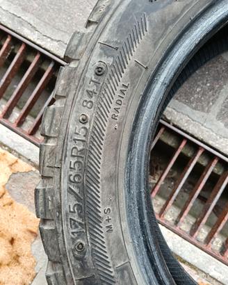 Gomme tacchettate fiat panda 4x4