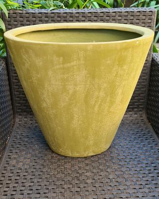 Vaso in terracotta, oggetto di design 