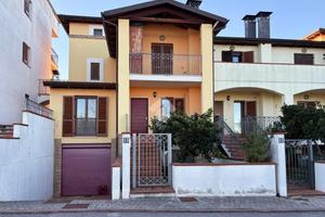 3 LOCALI A SAN VITO CHIETINO