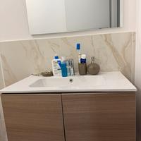 Mobile bagno con specchio