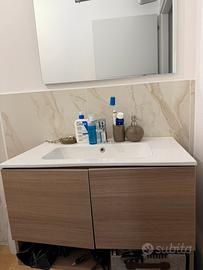 Mobile bagno con specchio