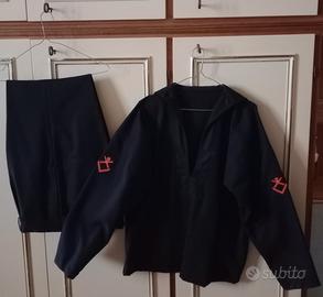 Uniforme Blu del Servizio della Marina Militare 