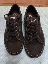 Vans nere