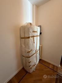 Rete matrimonale e 2 materassi singoli