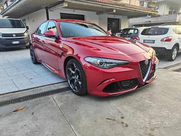 ALFA ROMEO Giulia 2.9 Bi-Turbo Quadrifoglio MAN