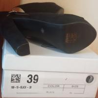 Sandalo donna spuntato nero alto scamosciato allac