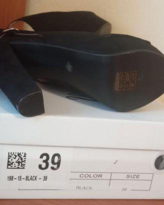 Sandalo donna spuntato nero alto scamosciato allac