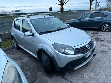 Dacia Sandero 1,6gpl 2011 pezzi di ricambio