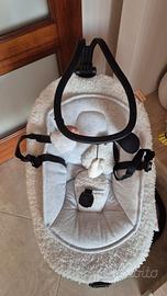 Dondolo automatico per infanzia