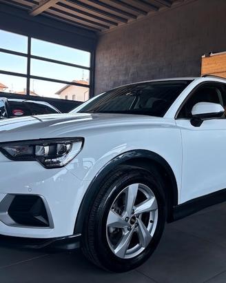 Audi Q3 35 TFSI S tronic Business Advanced MHEV