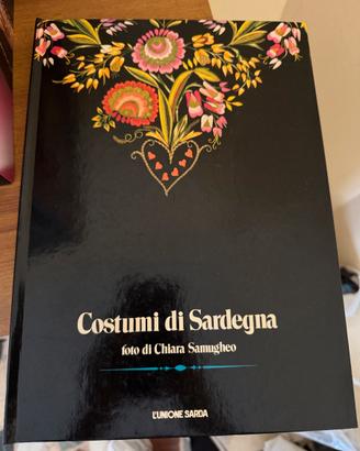 Libro Costumi di Sardegna