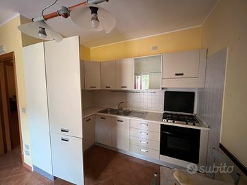 Cucina usata poco. Buono stato