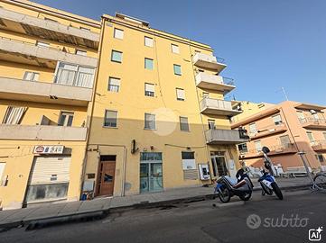 2 LOCALI A CAGLIARI