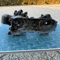 Carter albero cilindro dr 70 piaggio braccio corto