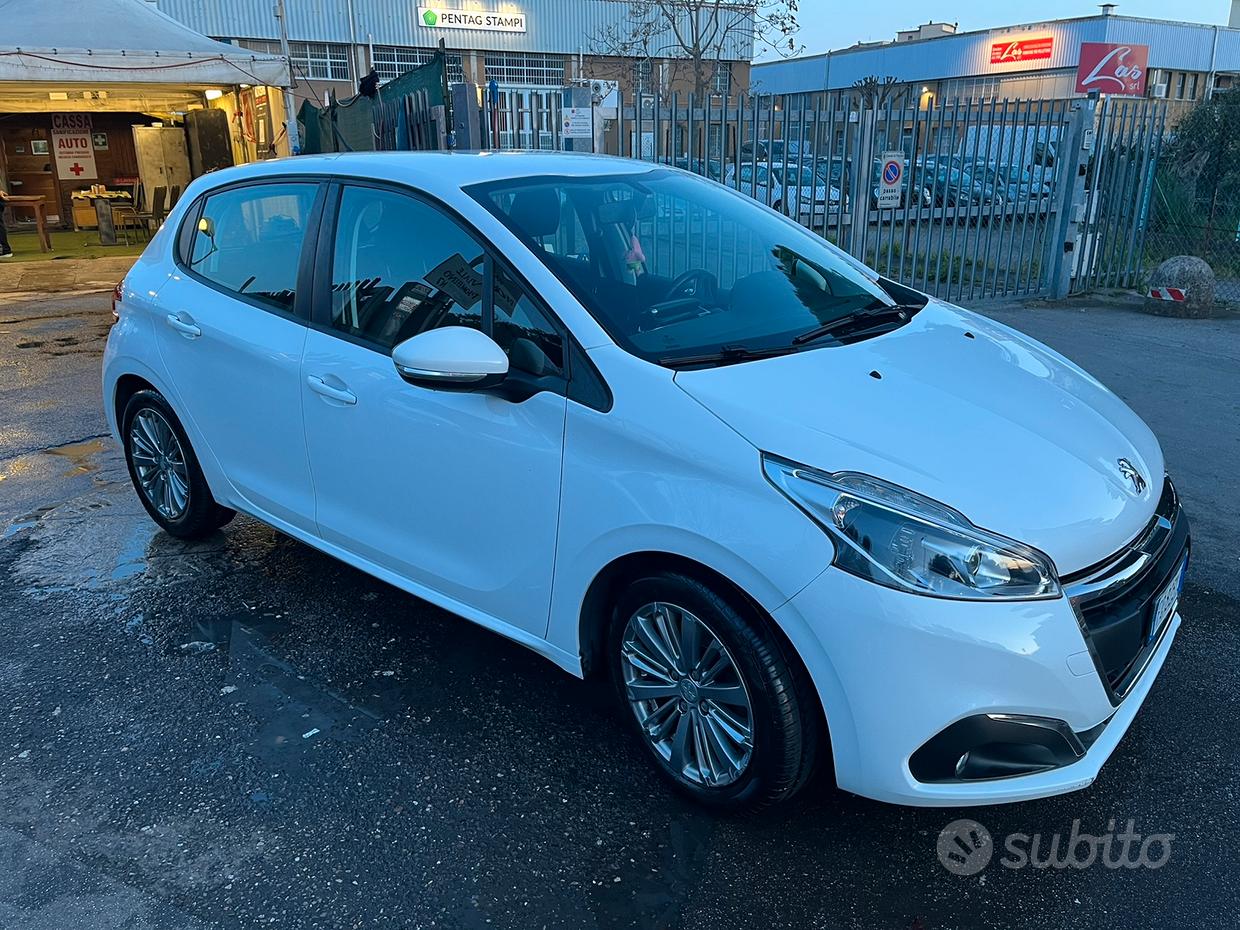 Peugeot 208 1° serie