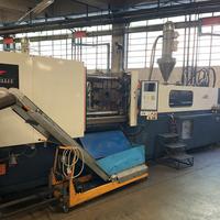 Pressa oleodinamica per stampaggio plastica Maico