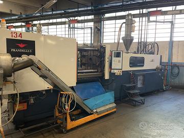 Pressa oleodinamica per stampaggio plastica Maico