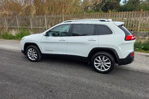 jeep cherokee tagliandata a marzo