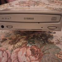 Masterizzatore YAMAHA CRW