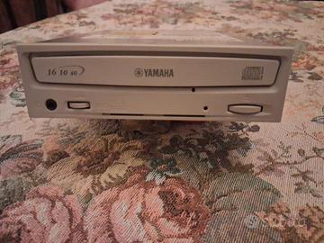 Masterizzatore YAMAHA CRW