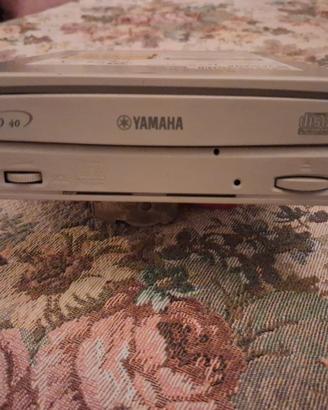 Masterizzatore YAMAHA CRW