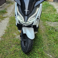 Honda forza 125