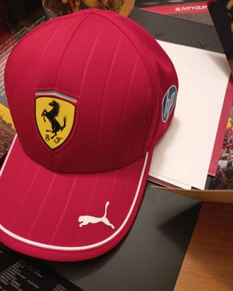cappello ferrari