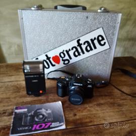 Macchina fotografica analogica Yashica 107 program