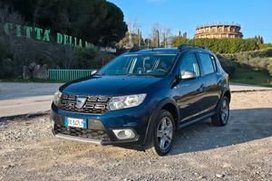 Dacia Sandero Stepway 1.5 dCi 75 CV Laureate