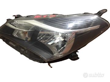 FARO ANTERIORE SINISTRO TOYOTA Yaris Serie 1nd-tv