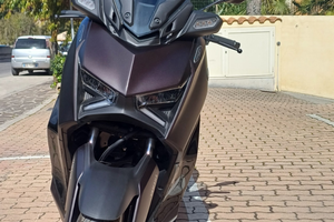 Scooter Yamaha xmax 300 tec max