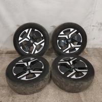 Cerchi e gomme Peugeot 2008 nuovo da 215/60/17