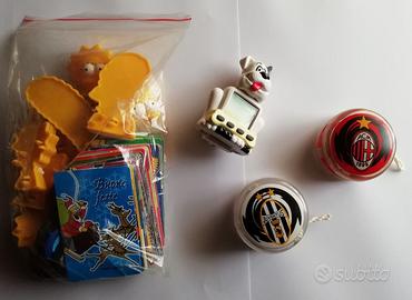 Lotto oggetti vintage e collezione anni 90/2000