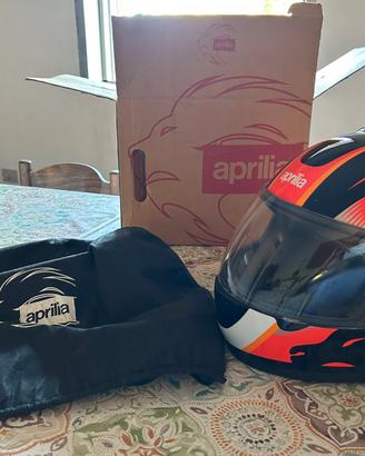 Casco integrale aprile