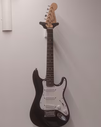 Chitarra Squier Mini Fender Stratocaster Black