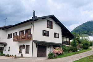CASA con AZIENDA AGRICOLA