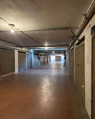 Garage Strada del Gioglio (Zona Fiori)