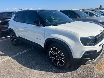 Jeep avenger 1.2,, 2022 hybrid, summit