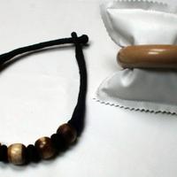 Girocollo e bracciale legno
