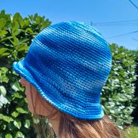 Cappellino stile pescatore 