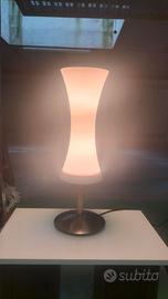 Lampada da tavolo