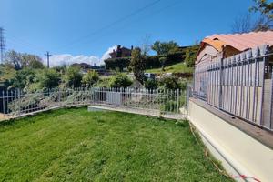 VILLA A SCHIERA A LABICO
