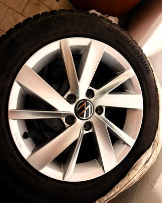 VOLKSWAGEN CERCHI  IN LEGA 16” GOLF 7/8 + TERMICHE