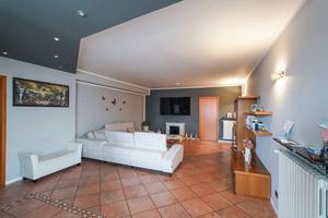 CASA SEMINPIDENDENTE A CISERANO