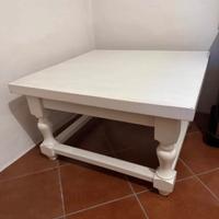 Tavolino da salotto in legno massiccio