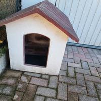 cuccia per cani in cemento