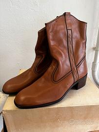 Stivaletti vintage anni 70 di pelle e cuoio .n41