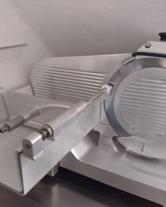 Affettatrice e tritacarne trifase