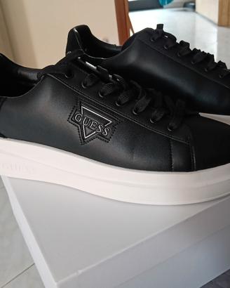 scarpe guess uomo misura 44